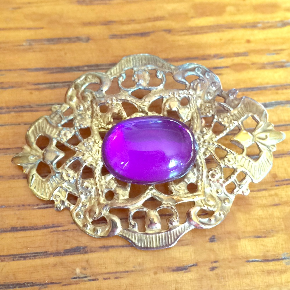 Vintage Jewelry Lapel Pin Brooch Purple Stone 💜